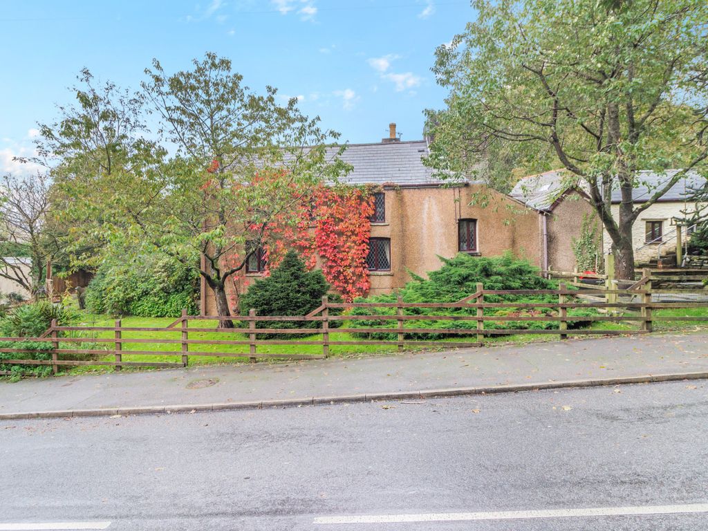 9 bed detached house for sale in Central Avenue, Newbridge, Newport