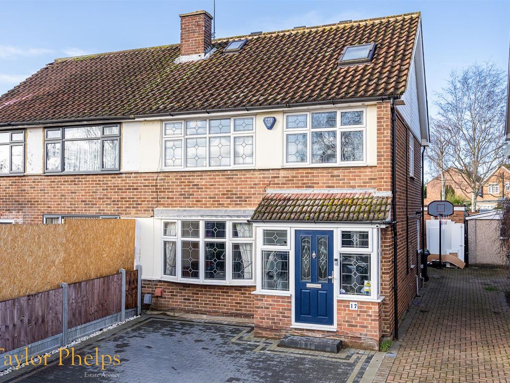 4 bed semidetached house for sale in Elm Drive, Cheshunt, Waltham