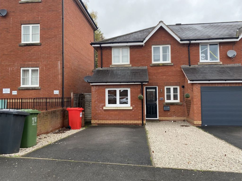 3 bed end terrace house for sale in Lewis Crescent, Exeter EX2 Zoopla