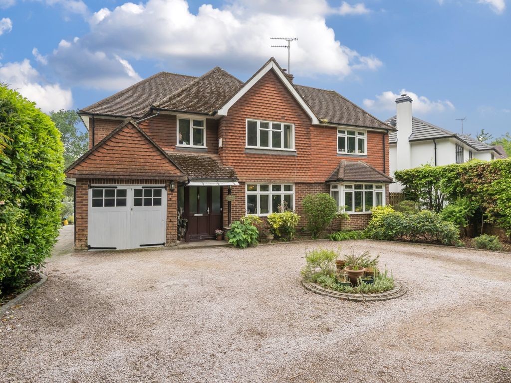 5 bed detached house for sale in Woodham Lane, Woking GU21, £1,150,000 Zoopla