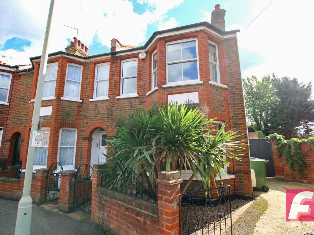 3 bed end terrace house for sale in Parkgate Road, North Watford WD24