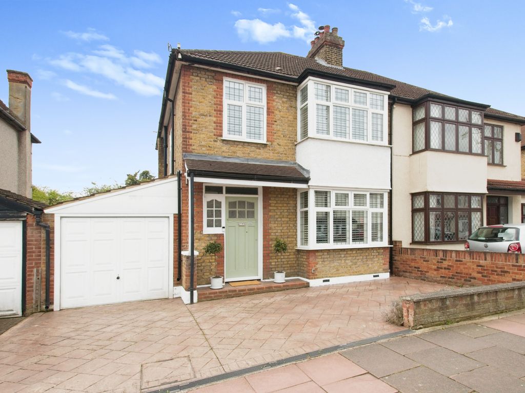 3 bed semidetached house for sale in Old Farm Avenue, Sidcup DA15 Zoopla