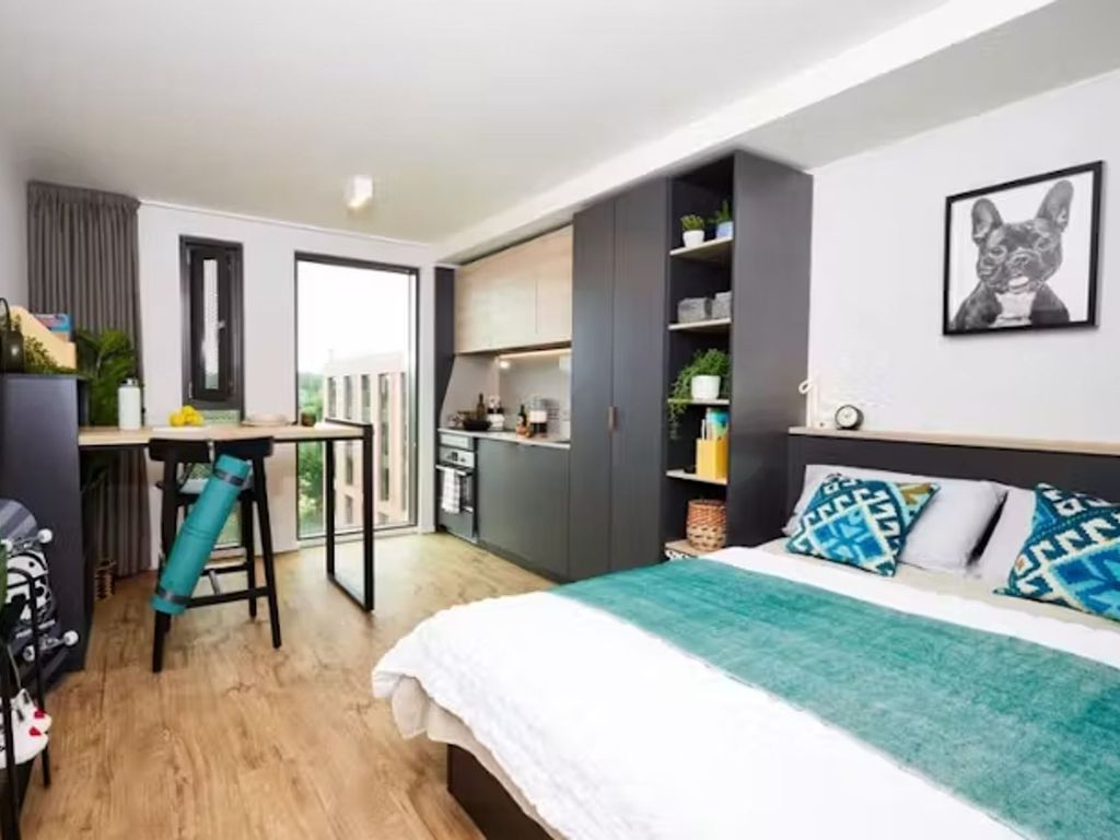 1 bed flat to rent in Students Pebble Mill Studios, Pershore Road