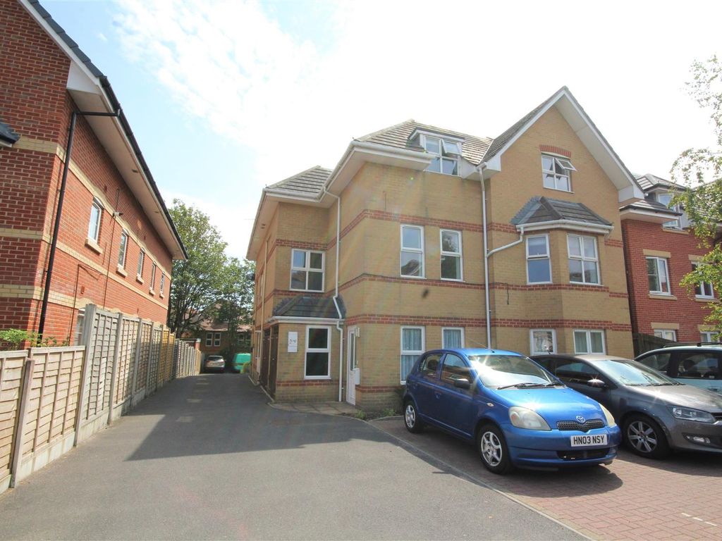 2 bed flat for sale in Florence Road, Bournemouth BH5 Zoopla