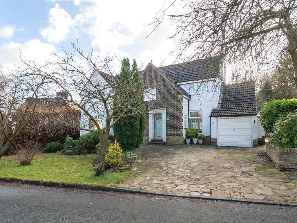 5 bed detached house for sale in Moorway, Guiseley, Leeds, West Yorkshire LS20, £825,000 Zoopla