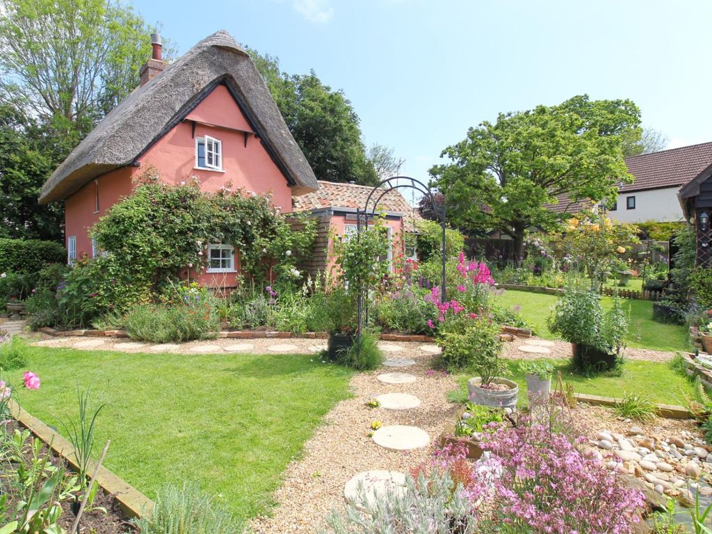 2 bed cottage for sale in West Street, Great Gransden, Sandy SG19, £