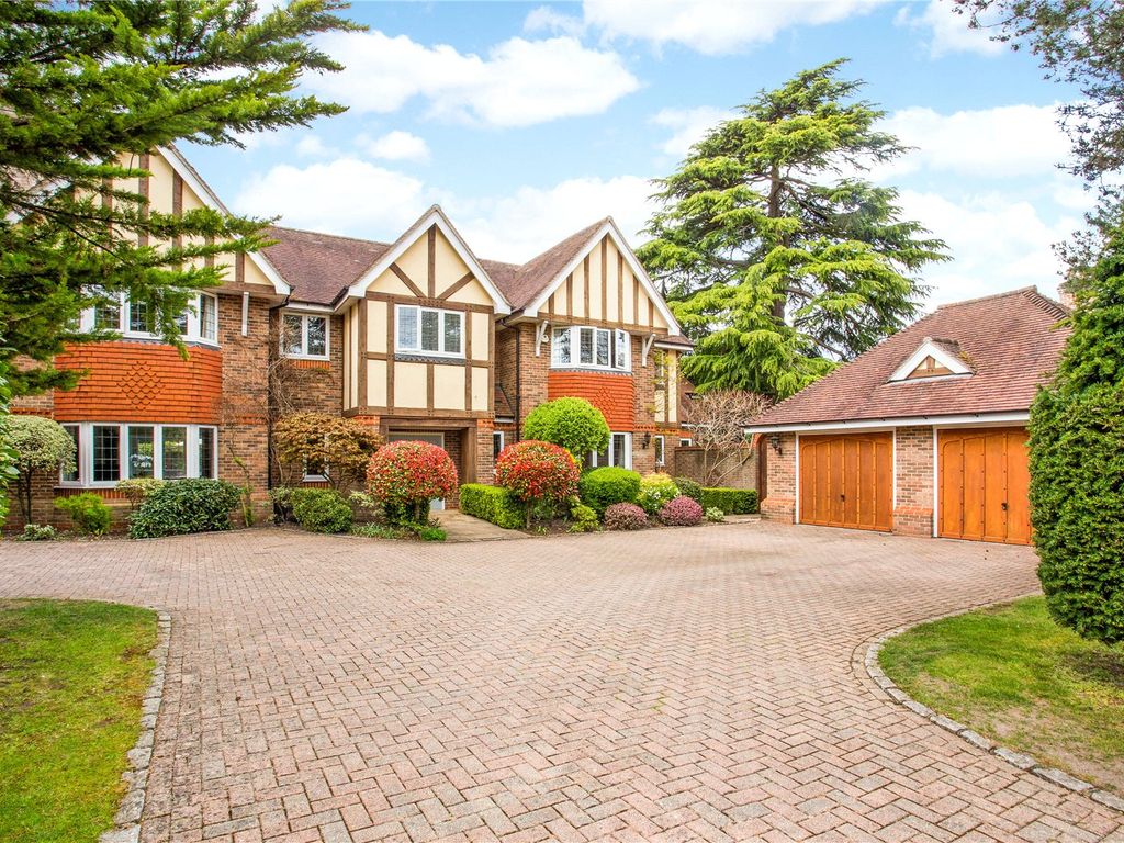5 bed detached house for sale in Longwater Road, Eversley, Hook RG27