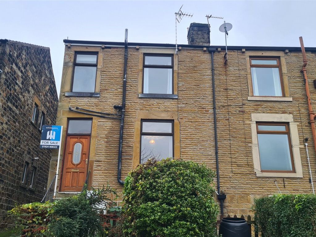 1 bed terraced house to rent in Bromley Street, Batley, West Yorkshire