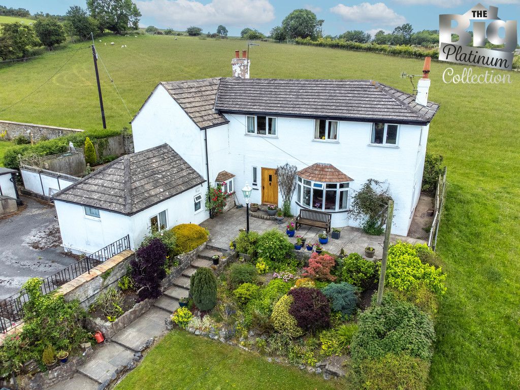 4 bed detached house for sale in Glyndwr Road, Gwernymynydd, Mold CH7