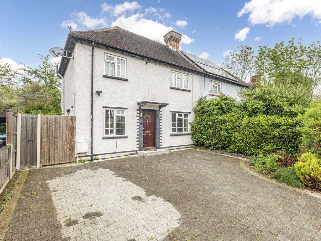 3 bed semidetached house for sale in Chertsey, Surrey KT16 Zoopla