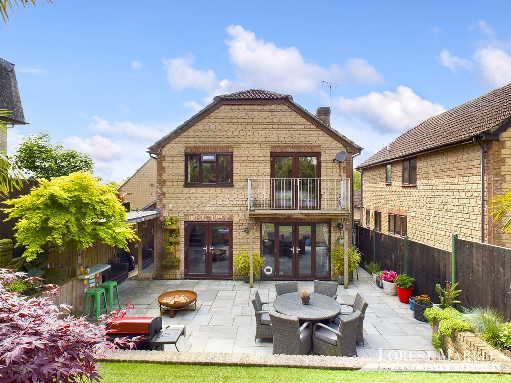 4 bed detached house for sale in Waterside Road, Wincanton BA9 Zoopla