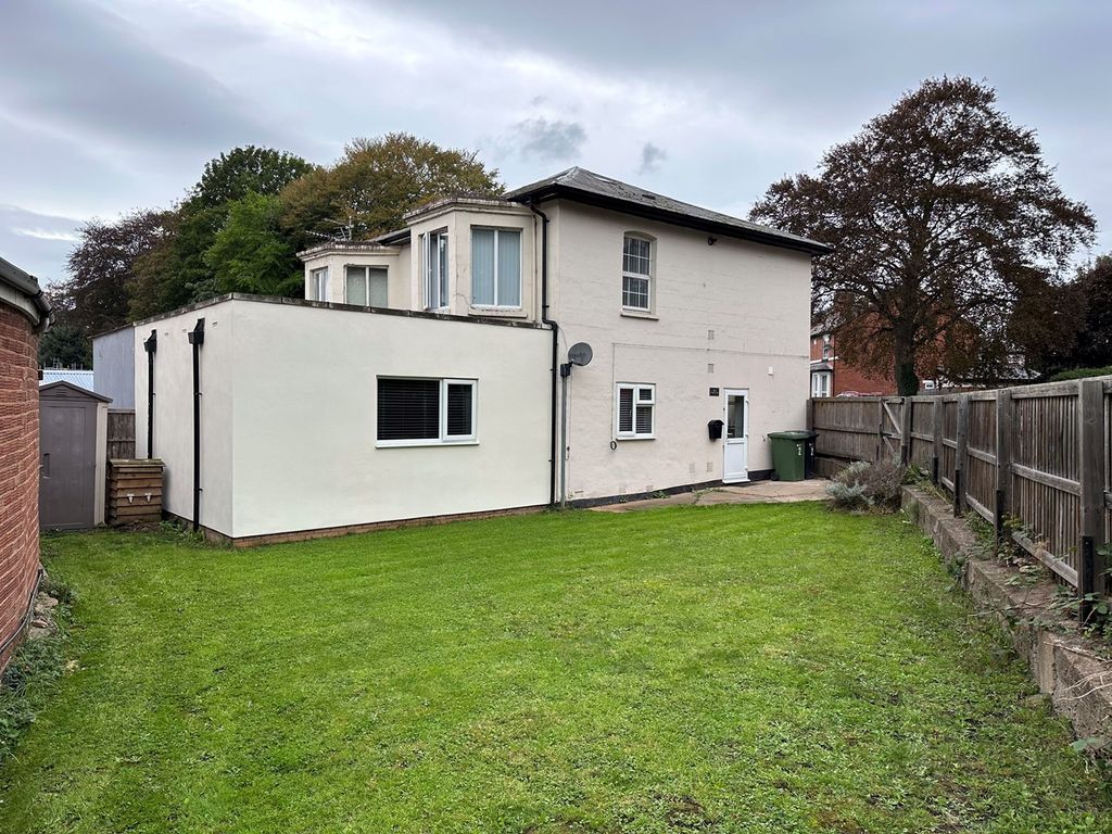 1 bed flat to rent in Breinton Road, Hereford HR4, £800 pcm Zoopla