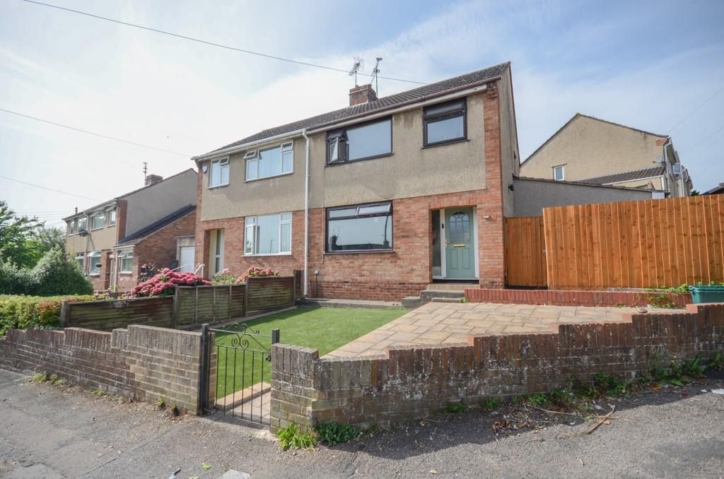 3 bed semidetached house for sale in Westbourne Road, Downend, Bristol