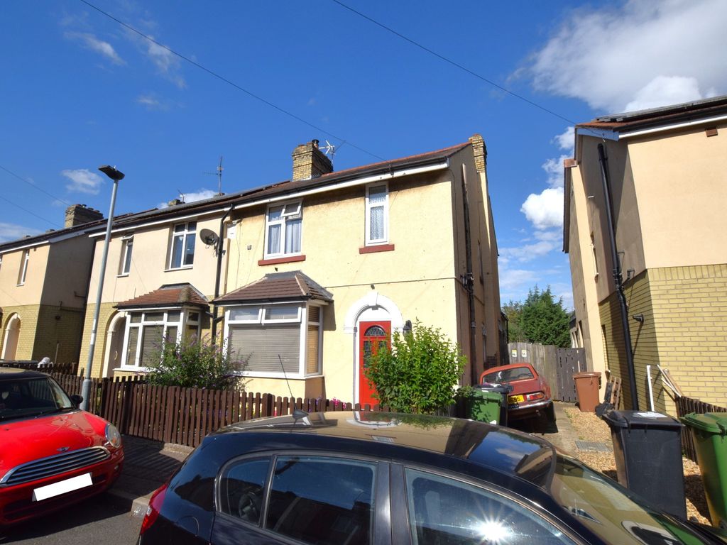 3 bed semidetached house for sale in Council Street, Walton