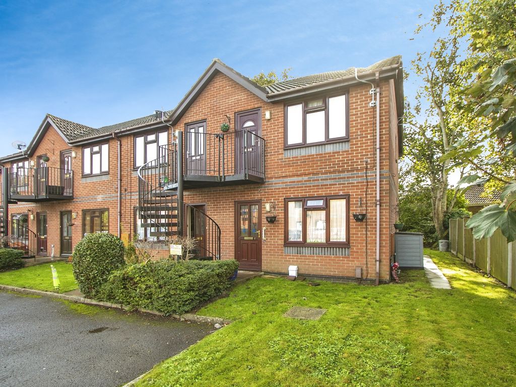 1 bed flat for sale in Britannia Court, Rosemary Gardens, Poole BH12, £