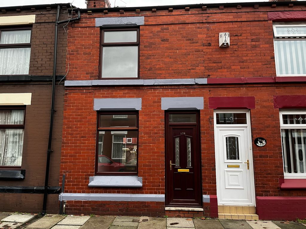 2 bed terraced house to rent in Vincent Street, St. Helens WA10, £700