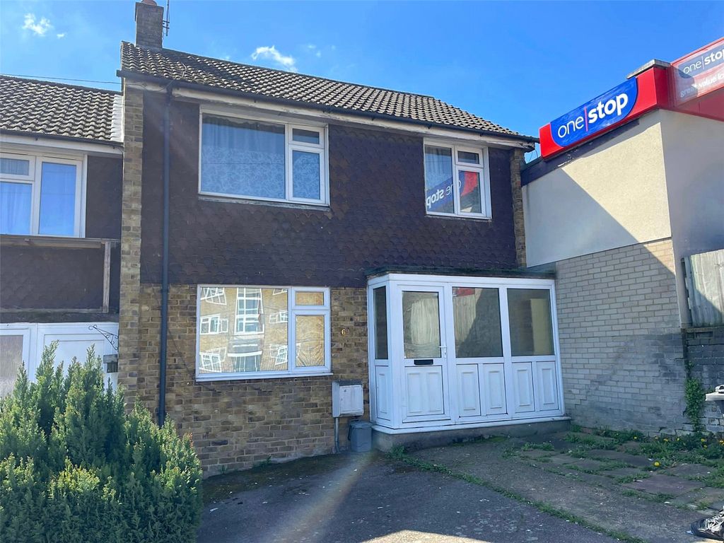 4 bed terraced house to rent in Tenterden Drive, Canterbury CT2 Zoopla