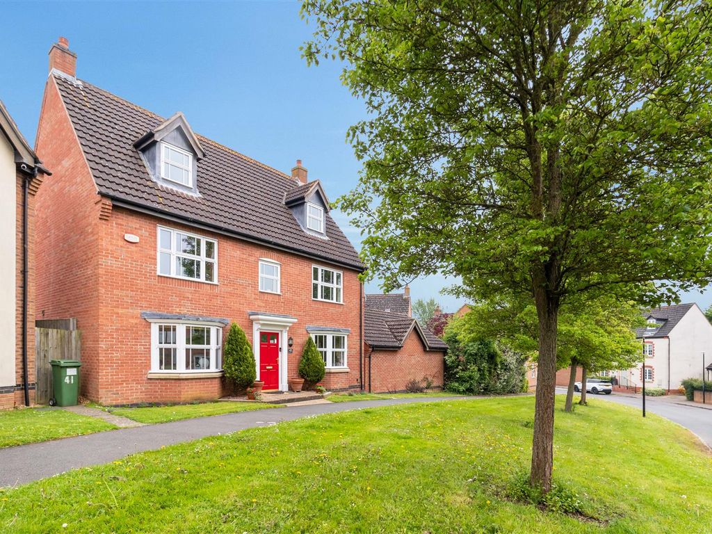 5 bed detached house for sale in Colindale Street, Monkston Park