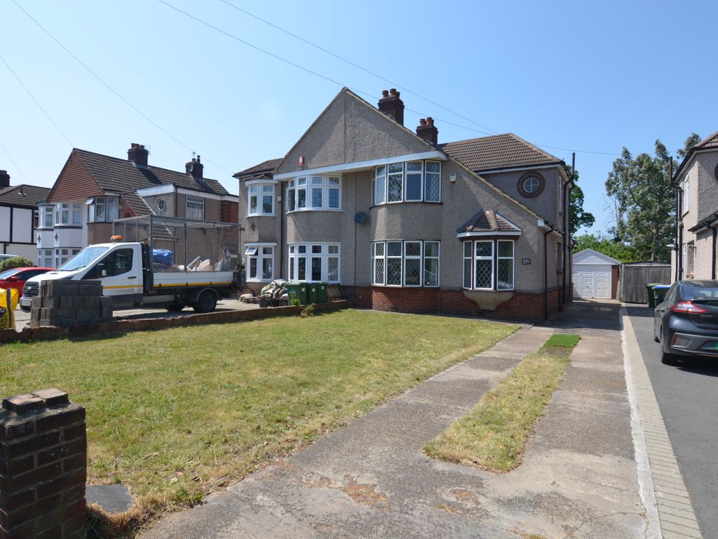 4 bed semidetached house to rent in Hurst Road, Sidcup DA15 Zoopla