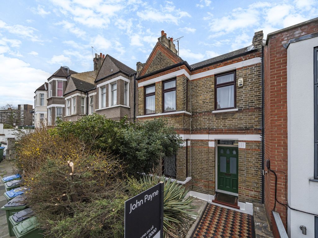 3 bed terraced house for sale in Waverley Crescent, London SE18 Zoopla