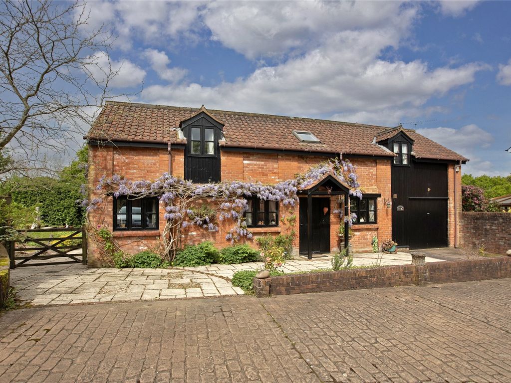 3 bed detached house for sale in Oak Road, Aylesbeare, Exeter, Devon