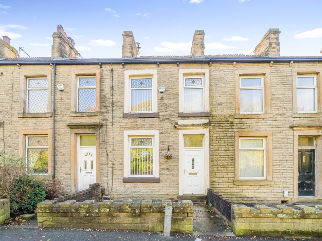 3 bed terraced house to rent in Burnley Road, Padiham, Burnley