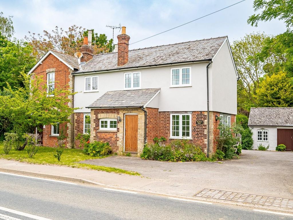 4 bed detached house for sale in Chelmsford Road, Barnston, Dunmow, Essex CM6, £700,000 Zoopla