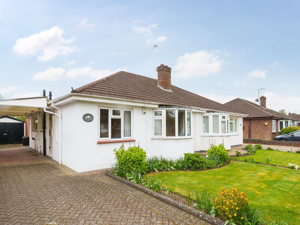 2 bed bungalow for sale in Hall Drive, Harefield UB9, £459,950 Zoopla