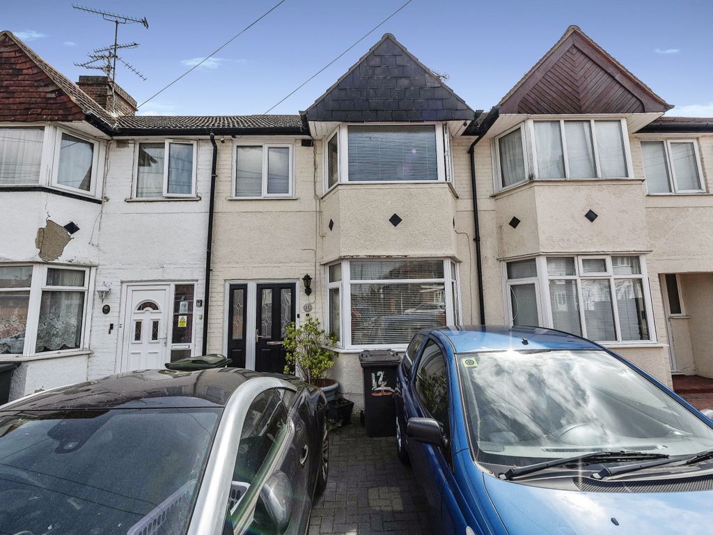 3 bed terraced house for sale in Willow Way, Luton, Bedfordshire LU3