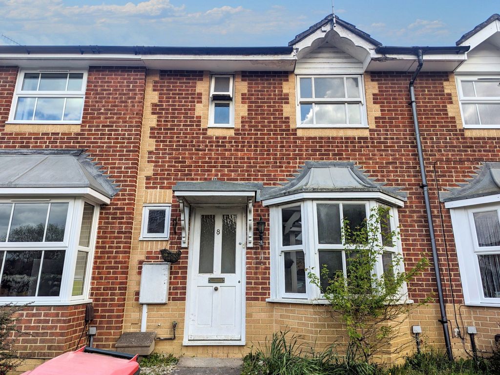 2 bed terraced house for sale in Wheeler Road, Maidenbower, Crawley