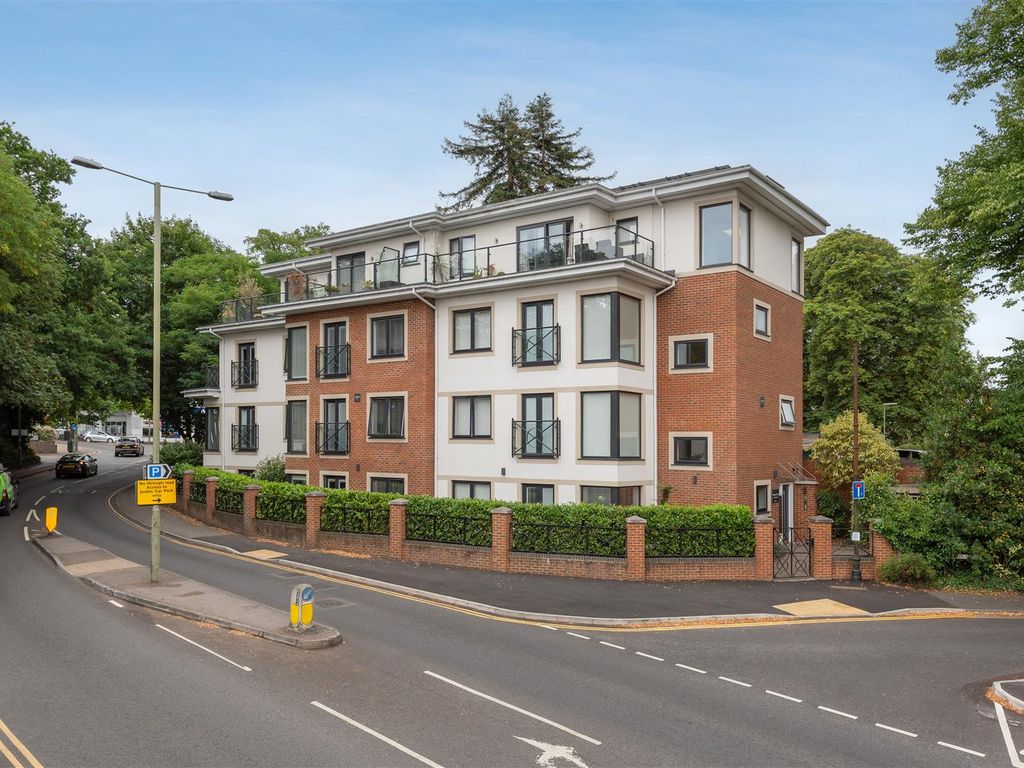 1 bed flat for sale in Baker Street, Weybridge KT13 Zoopla