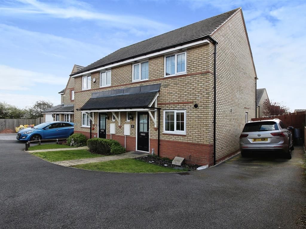 3 bed semidetached house for sale in Shackleton Close, Corby NN18 Zoopla