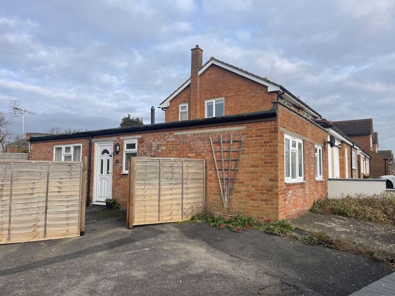 1 bed semidetached bungalow for sale in Common View, Main Street