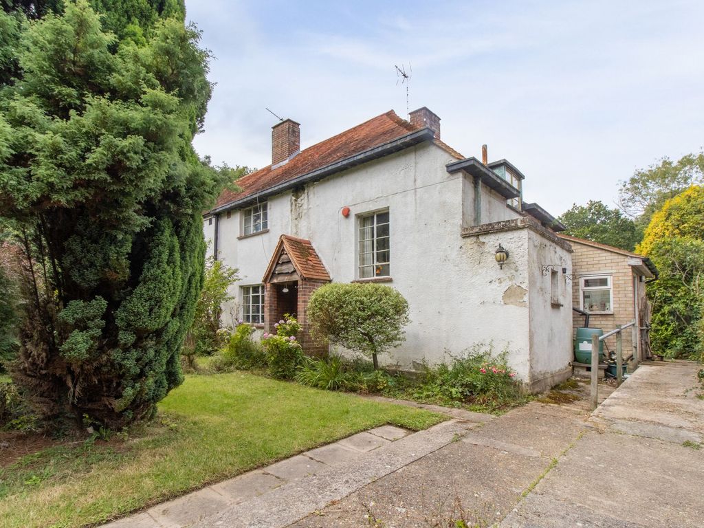 3 bed semidetached house for sale in Herne Road, Herne Bay CT6, £