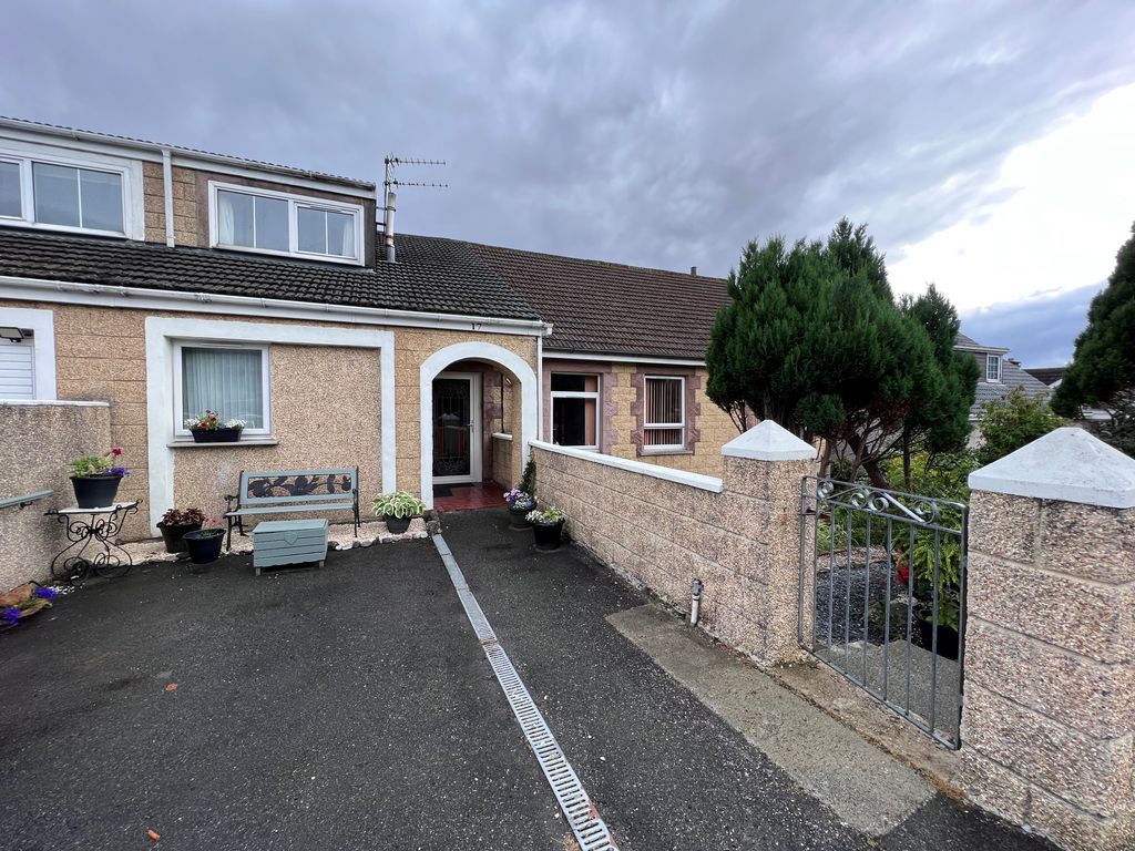 6 bed semidetached house for sale in Springfield Road, Stornoway HS1