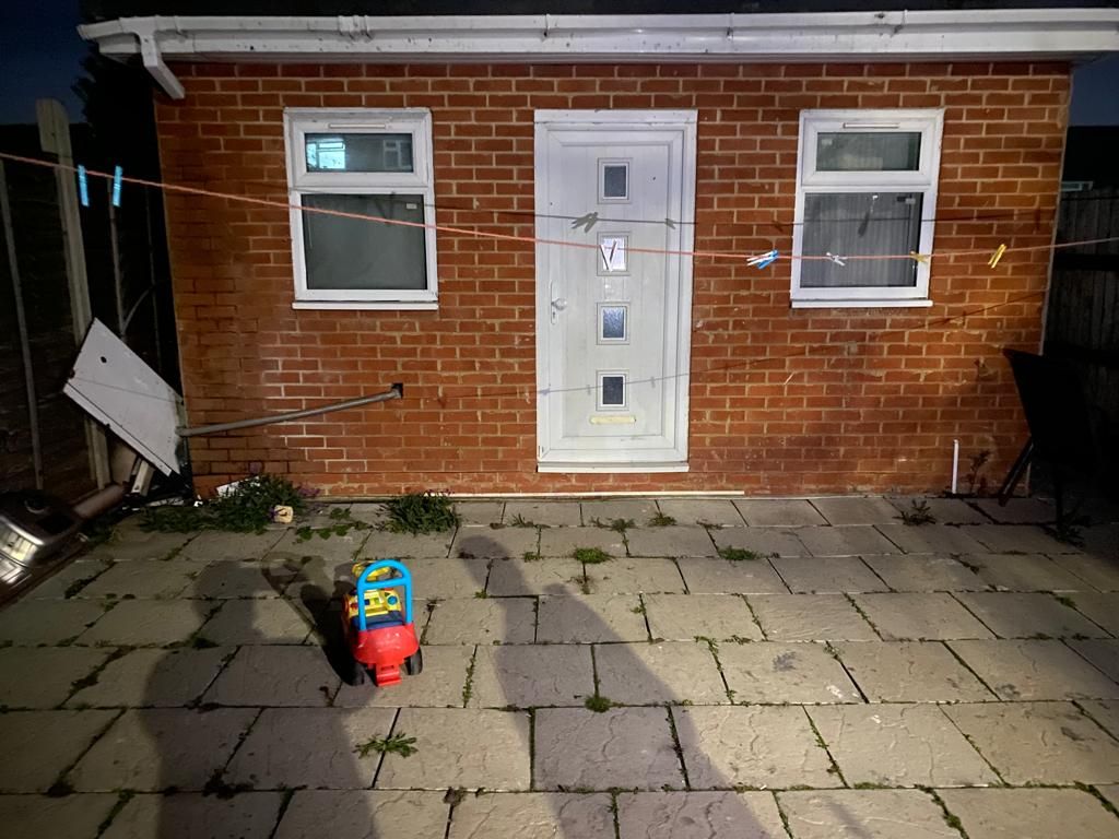 1 bed flat to rent in Ash Grove, Hayes UB3, £1,175 pcm Zoopla