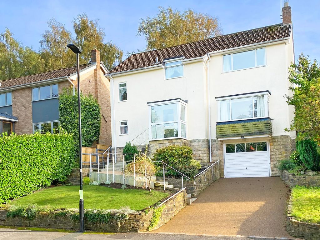 4 bed detached house for sale in Oakdale, Harrogate HG1, £450,000 Zoopla