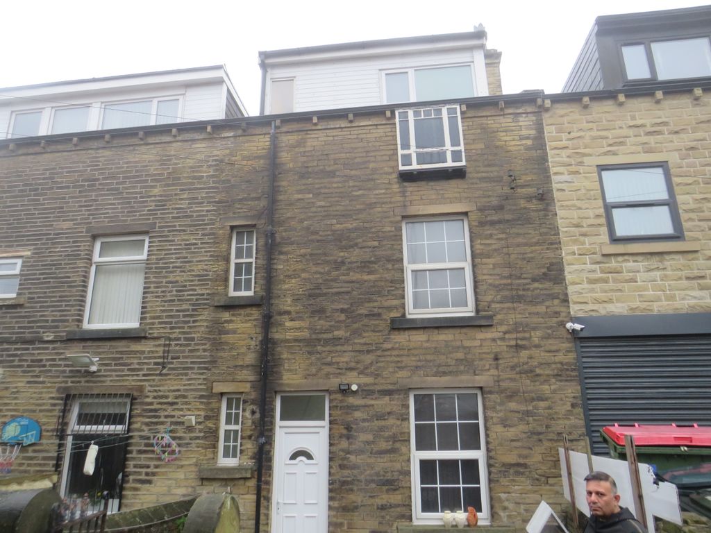 4 bed terraced house for sale in Allerton Road, Bradford BD8, £114,995