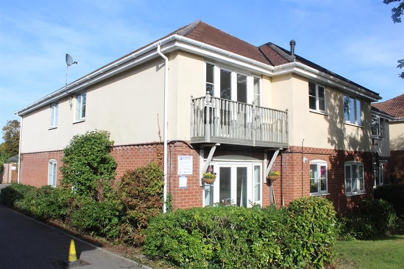 2 bed flat to rent in Wimborne Road, Northbourne, Bournemouth BH10 Zoopla