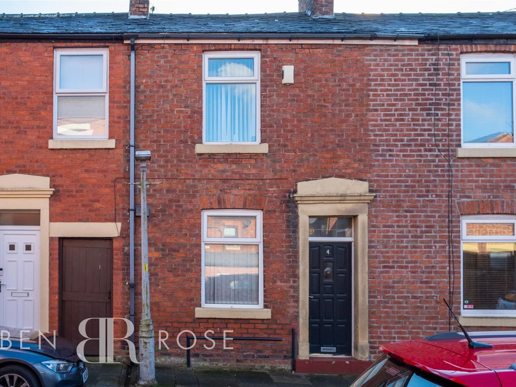 2 bed terraced house for sale in Edward Street, Leyland PR25, £125,000