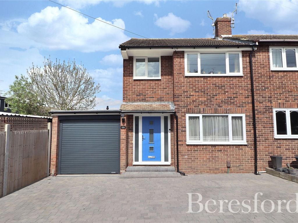 3 bed end terrace house for sale in Lime Walk, Chelmsford CM2 Zoopla