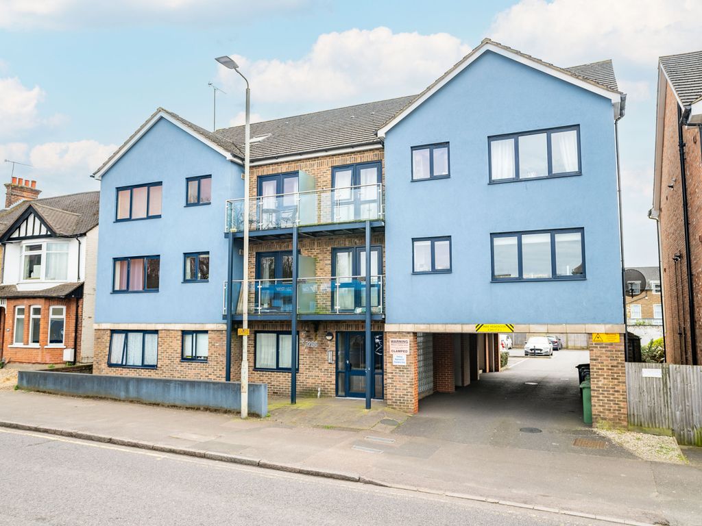 1 bed flat to rent in Hatfield Road, St. Albans, Hertfordshire AL1, £