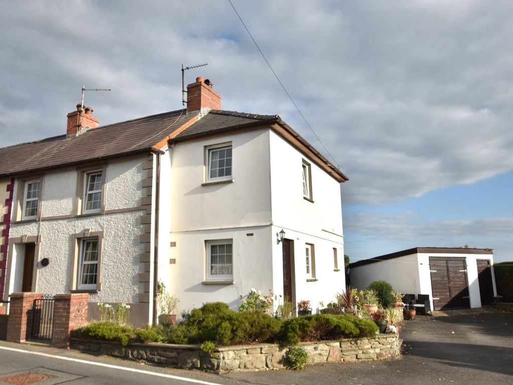 3 bed end terrace house for sale in Penrhiwllan, Llandysul, Ceredigion