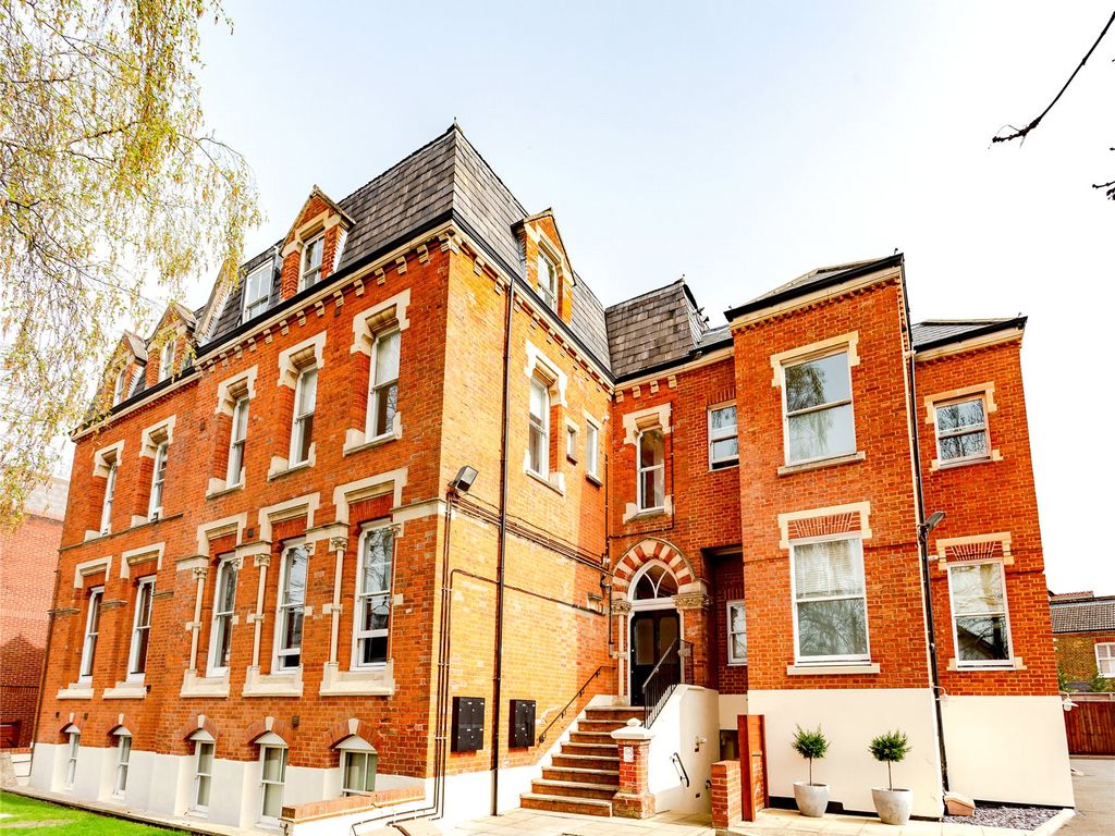 1 bed flat for sale in Alma Road, Windsor SL4, £255,000 Zoopla