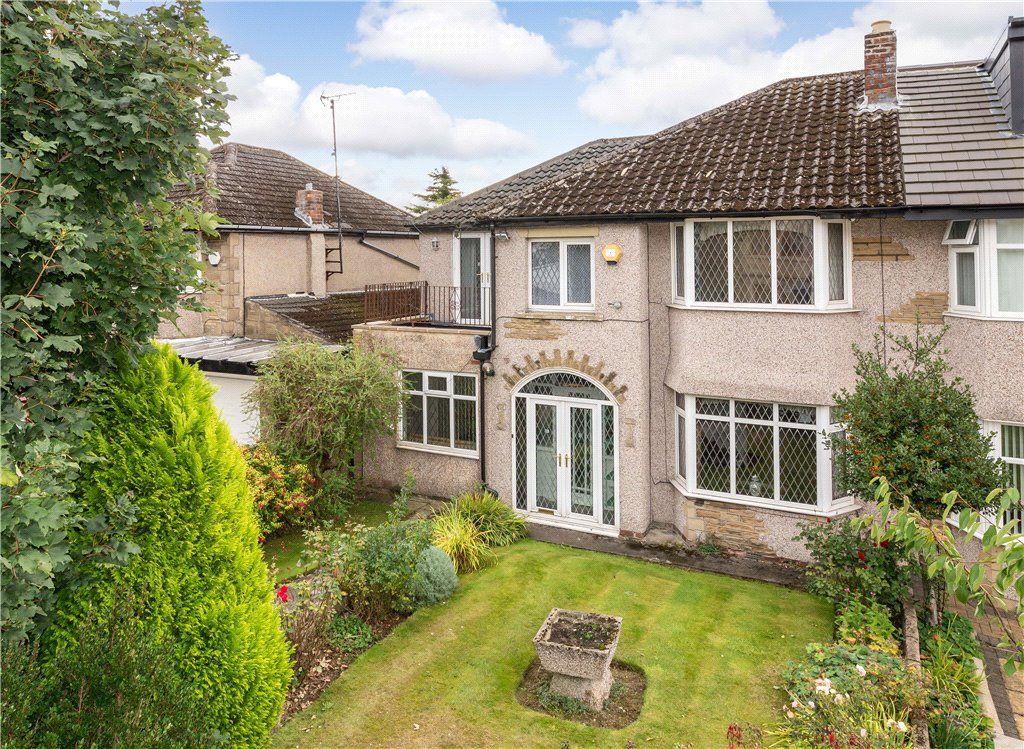 5 bed semidetached house for sale in Daisy Hill Grove, Bradford, West