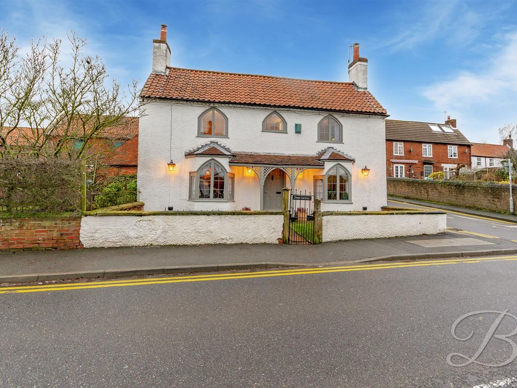 4 bed cottage for sale in Main Street, Farnsfield, Newark NG22 Zoopla