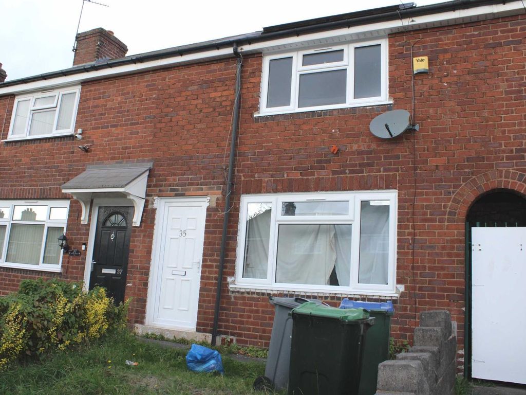 3 bed terraced house to rent in Young Street, West Bromwich B70, £950 pcm Zoopla