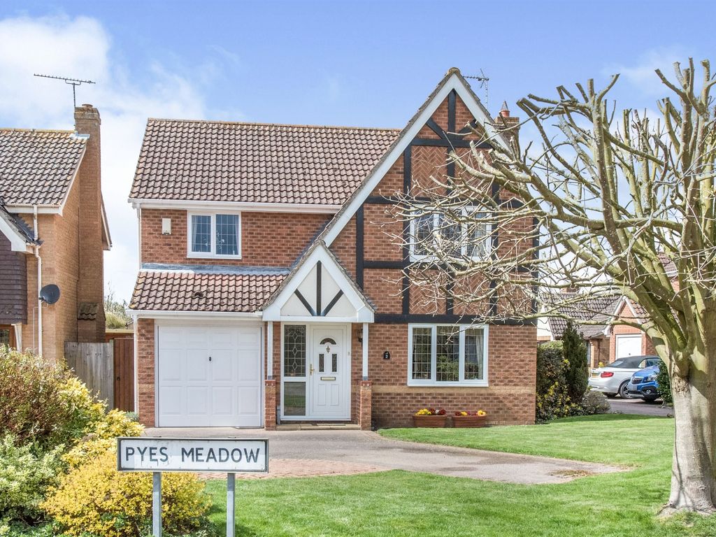 4 bed detached house for sale in Pyes Meadow, Elmswell, Bury St