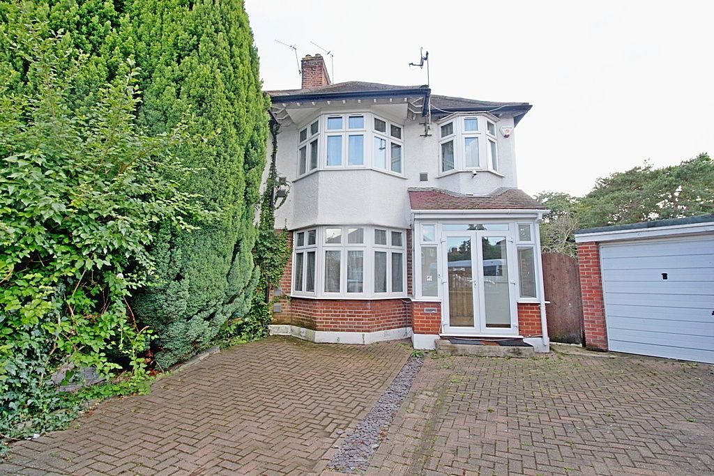 3 bed semidetached house to rent in Sutton Dene, Hounslow, Hounslow