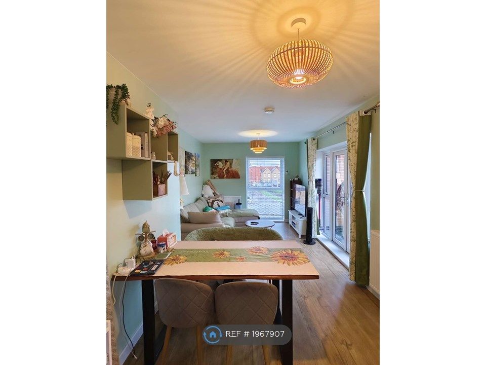 1 bed flat to rent in Yarn Court, Wallington SM6, £1,500 pcm Zoopla